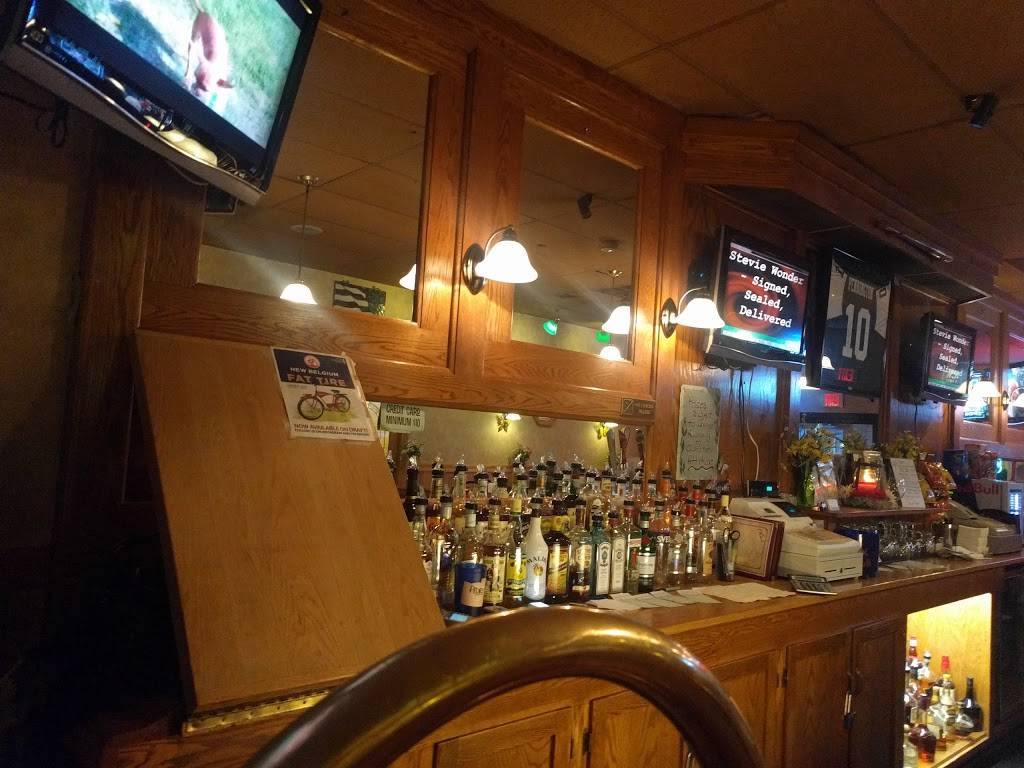 Chics | restaurant | 226 Kingston Plaza, Kingston, NY 12401, USA | 8453311537 OR +1 845-331-1537