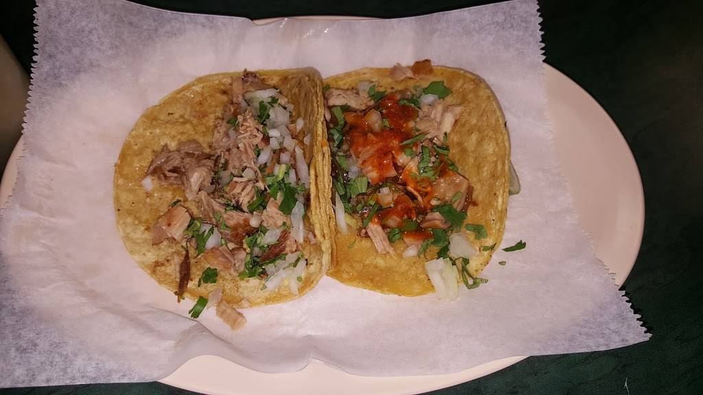 Me-Ga Carnitas | restaurant | 6336 S Pulaski Rd, Chicago, IL 60629, USA | 7734240628 OR +1 773-424-0628