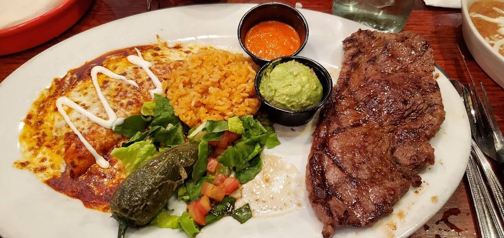La Parrilla Suiza | restaurant | 1622 S Stapley Dr, Mesa, AZ 85204, USA | 4808922872 OR +1 480-892-2872