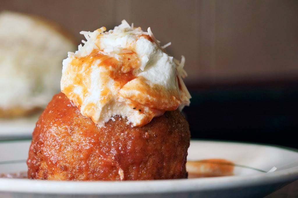 Ferdinandos Focacceria | restaurant | 151 Union St, Brooklyn, NY 11231, USA | 7188551545 OR +1 718-855-1545