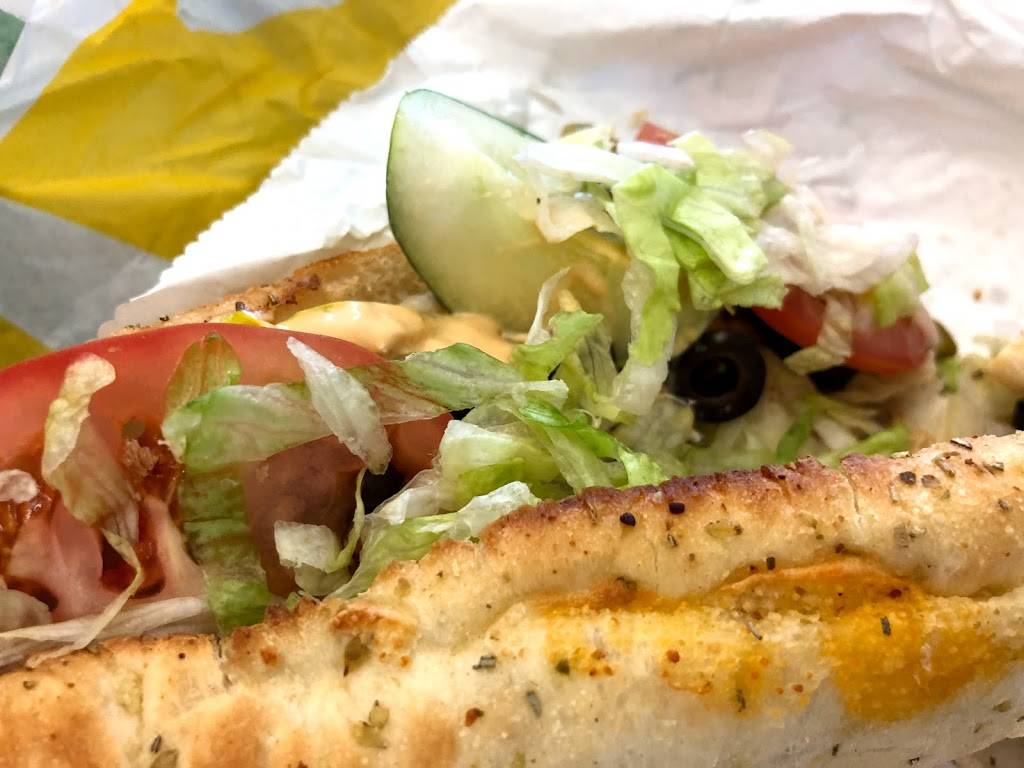 Subway Restaurants | restaurant | 110 W Gasparilla Plaza, Tampa, FL 33602, USA | 8133042729 OR +1 813-304-2729