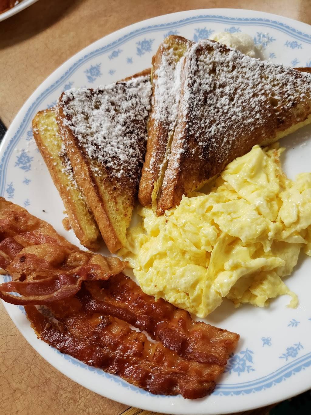 Linthicum Luncheteria | restaurant | 412 S Camp Meade Rd, Linthicum Heights, MD 21090, USA | 4106916000 OR +1 410-691-6000