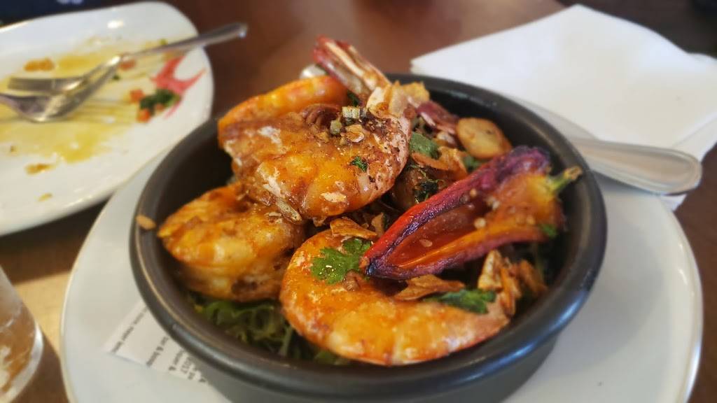 Willis Wine Bar | restaurant | 1415 Town and Country Dr, Santa Rosa, CA 95404, USA | 7075263096 OR +1 707-526-3096