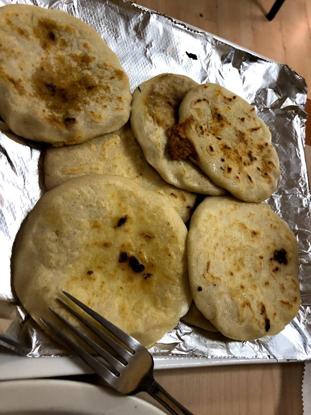 El Burrito Loco y Pupuseria | restaurant | 1361 Brice Rd, Reynoldsburg, OH 43068, USA | 6148668801 OR +1 614-866-8801