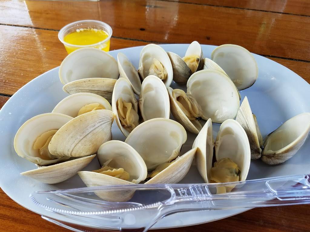 Braccos | restaurant | 319 Woodcleft Ave, Freeport, NY 11520, USA | 5163786589 OR +1 516-378-6589