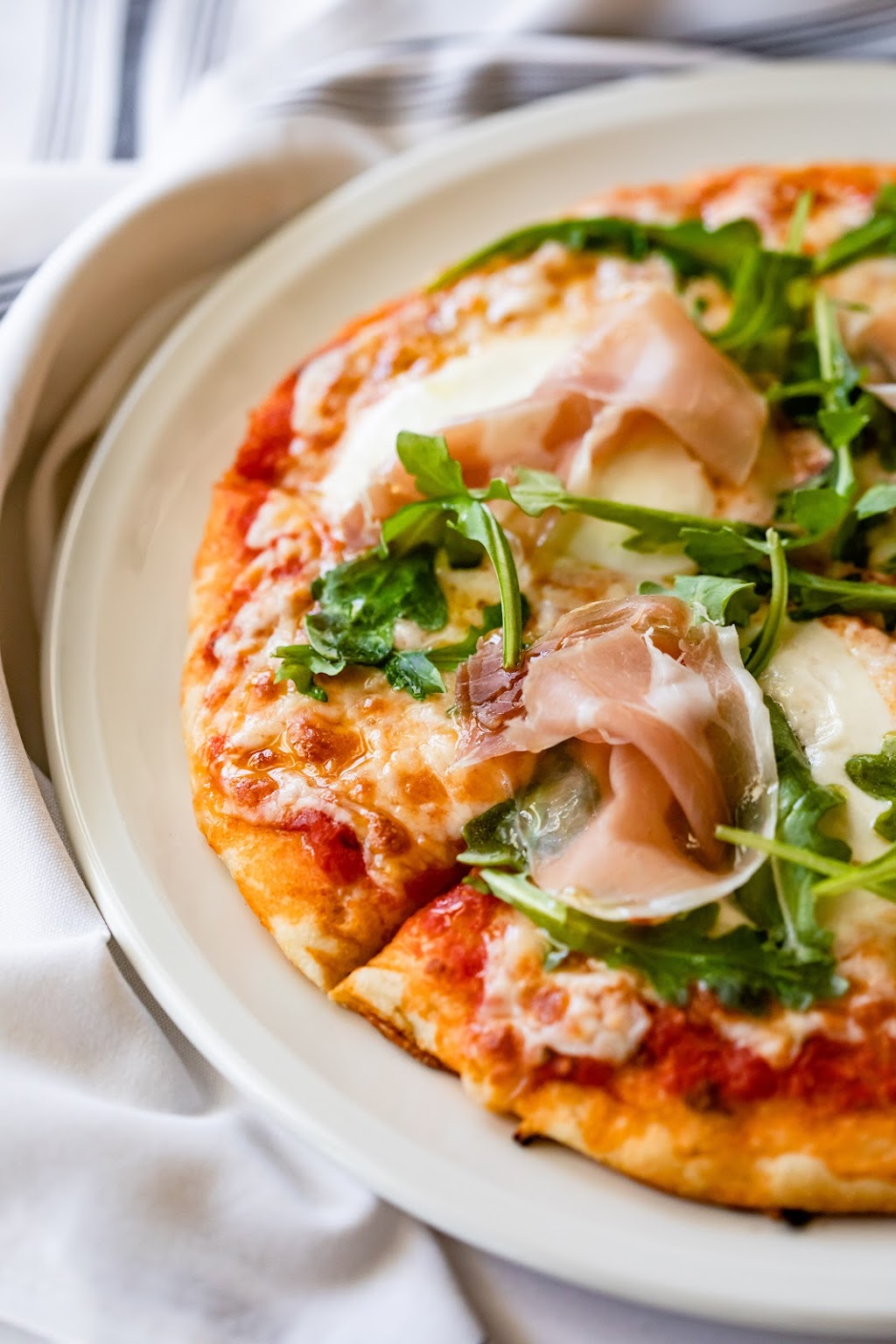 Lulus | restaurant | 2518 Kirby Dr, Houston, TX 77019, USA | 7135907350 OR +1 713-590-7350