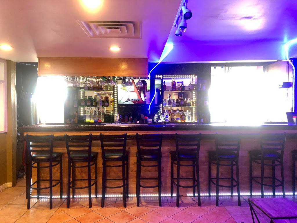 Temptations Mexican restaurant & lounge | restaurant | 60 W Hollis St, Nashua, NH 03060, USA | 6038648250 OR +1 603-864-8250