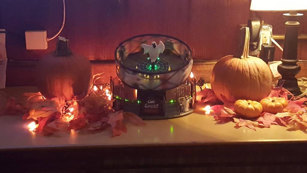 Air Dock Bar & Grill | restaurant | 561 S Seiberling St, Akron, OH 44306, USA | 3302080847 OR +1 330-208-0847