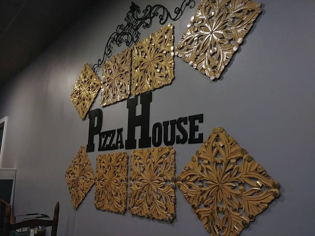 Pizza House | restaurant | 11 N Main St, Cicero, IN 46034, USA | 3179844399 OR +1 317-984-4399