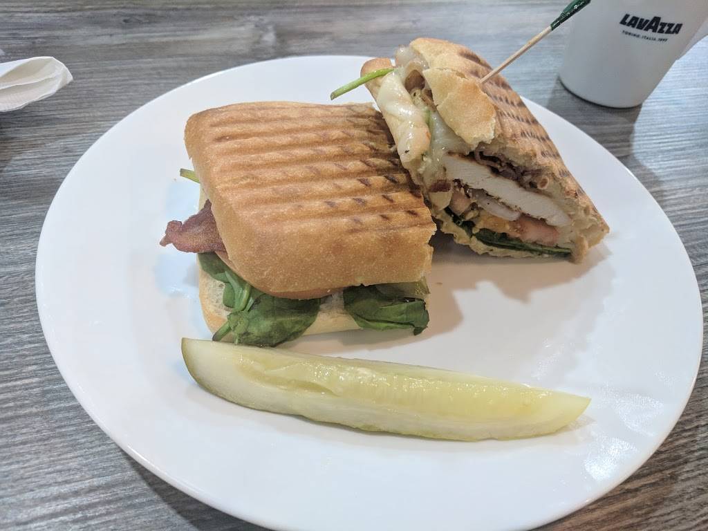 Mimi’s Star Cafè | restaurant | 19177 Preston Rd suite 180, Dallas, TX 75252, USA | 2144849244 OR +1 214-484-9244