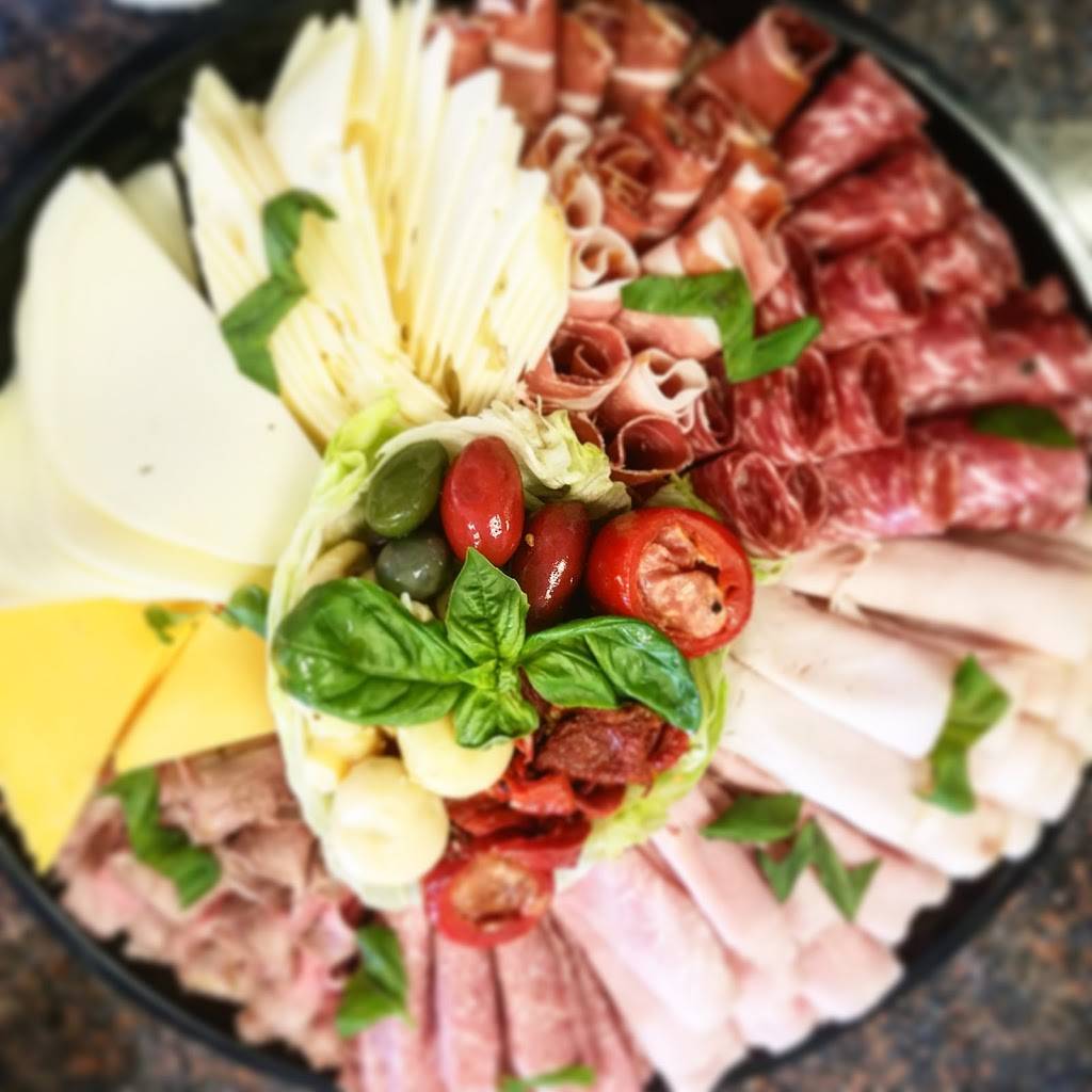 Giovannis Salumeria | restaurant | 666 Broadway, Bayonne, NJ 07002, USA | 2014712405 OR +1 201-471-2405