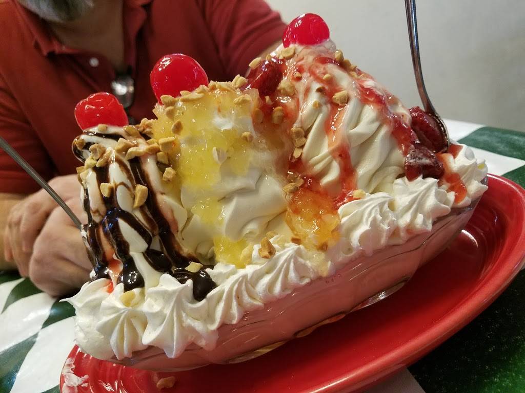 Clarks Restaurant | restaurant | 731 U.S. 101, 6 miles south of Aberdeen, Cosmopolis, WA 98537, USA | 3605381487 OR +1 360-538-1487