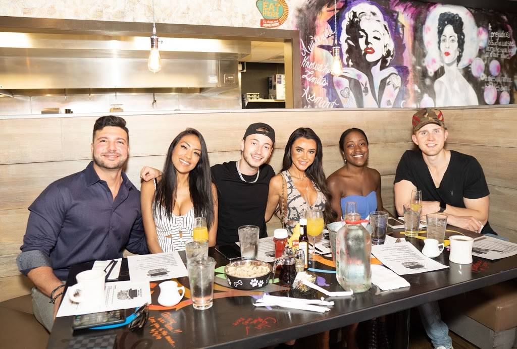 Trumans 216 | restaurant | 1050 W 10th St, Cleveland, OH 44113, USA | 2167955873 OR +1 216-795-5873