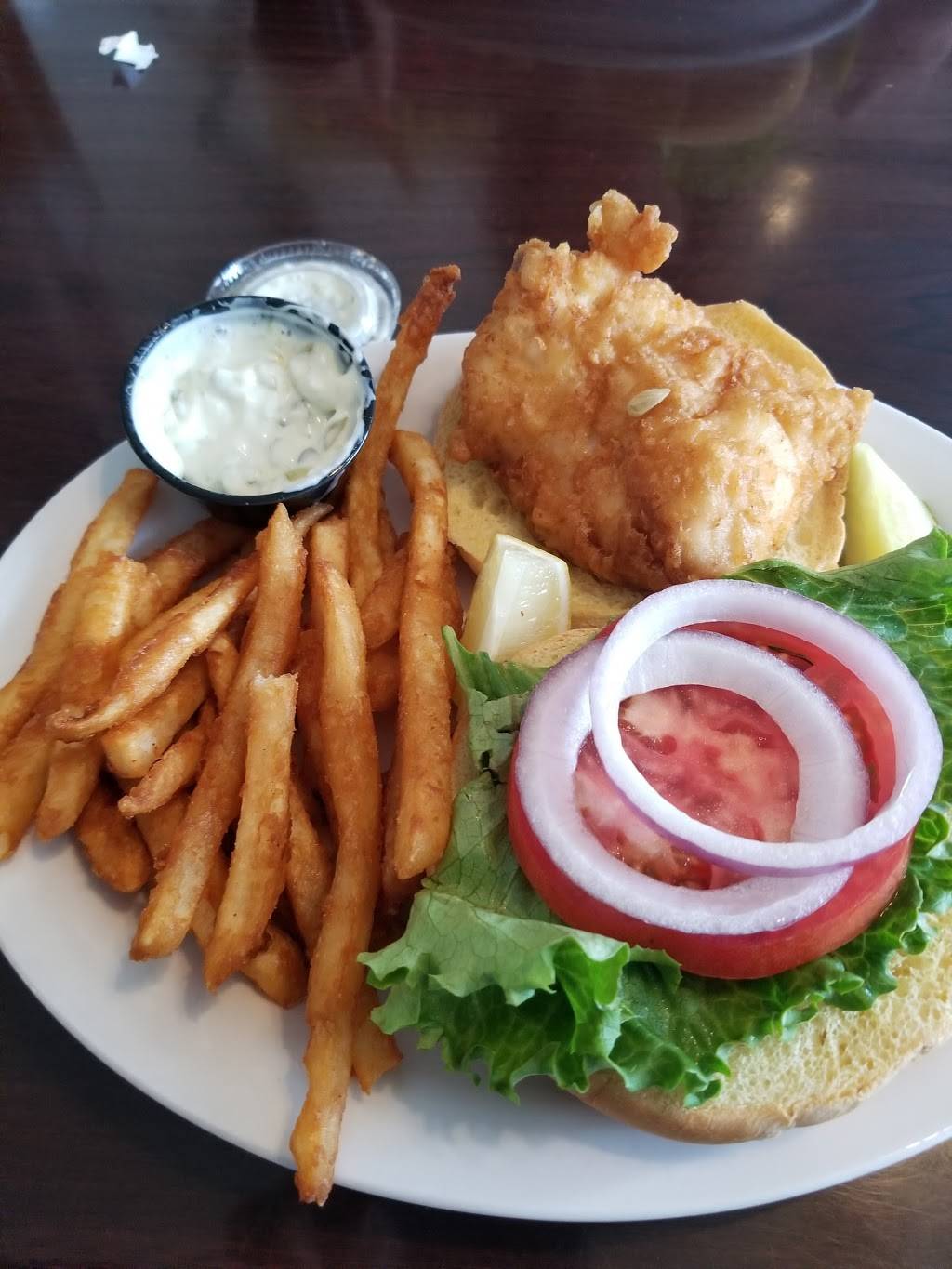 Molly Goodheads Raw Bar & Restaurant | restaurant | 400 Orange St, Ozona, FL 34660, USA | 7277866255 OR +1 727-786-6255