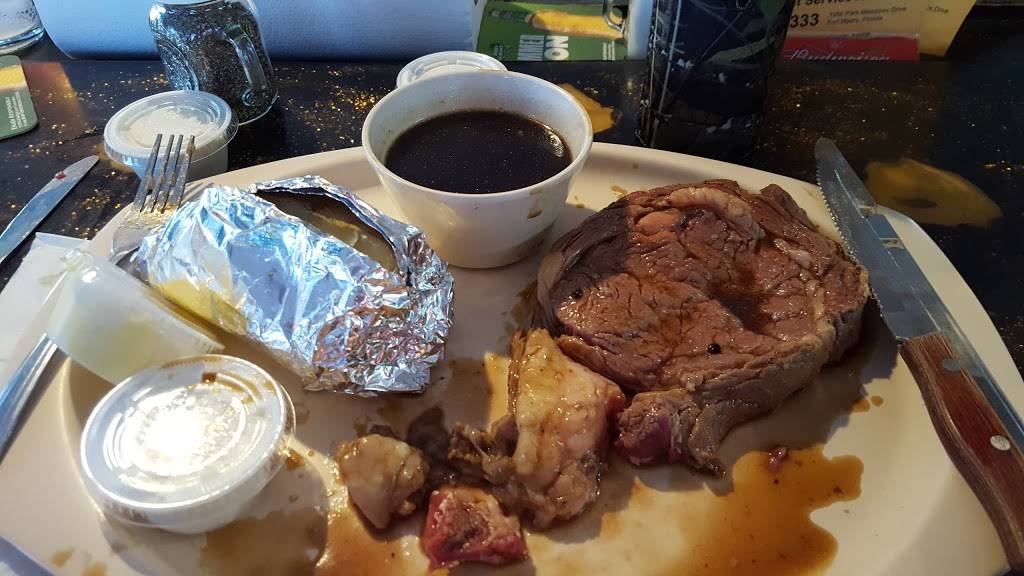 Half Shell Lounge | night club | 1956 Park Meadows Dr, Fort Myers, FL 33907, USA | 2399397333 OR +1 239-939-7333