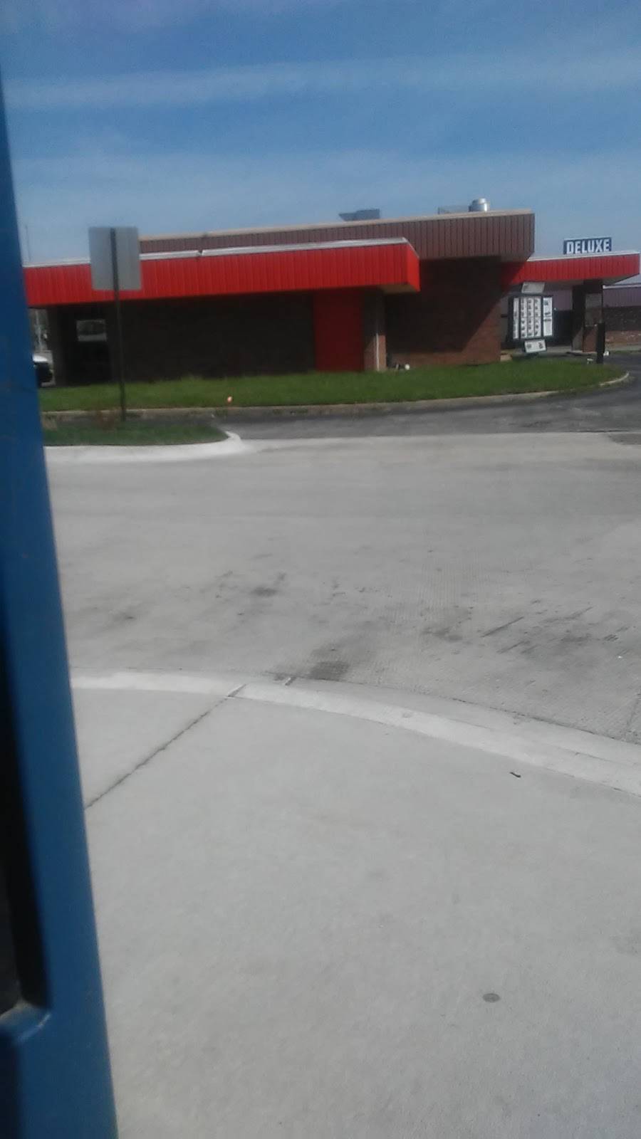 Tastys | restaurant | 9425 Blue Ridge Blvd, Kansas City, MO 64138, USA | 8165691618 OR +1 816-569-1618