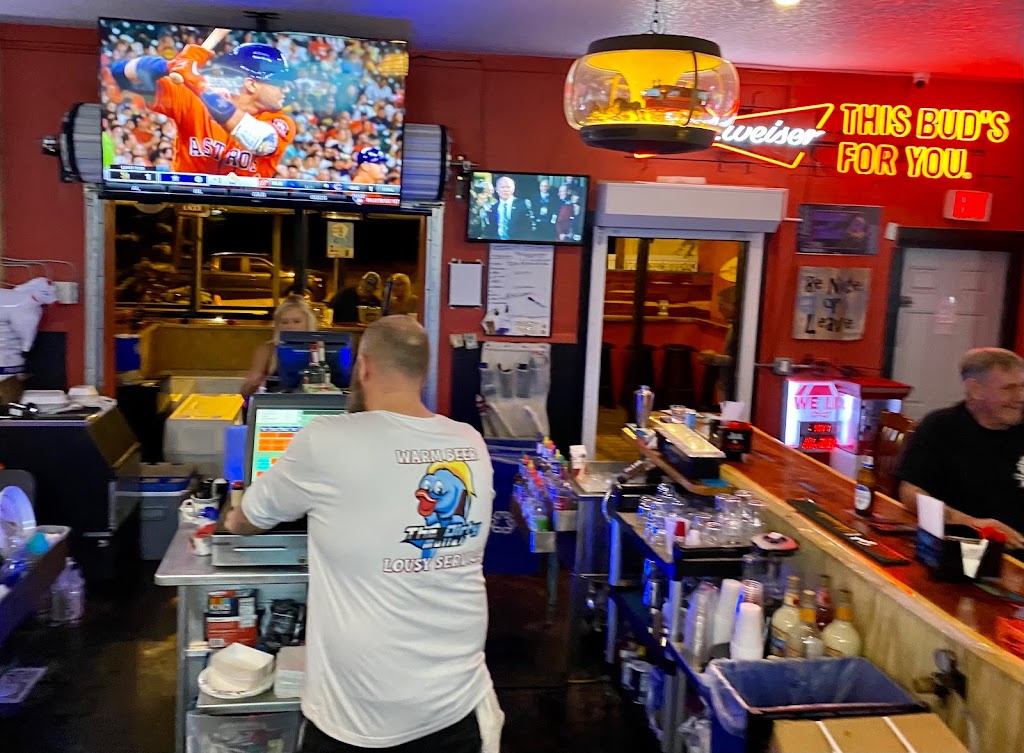 The Dirty Mullet | restaurant | 7751 Grand Blvd, Port Richey, FL 34668, USA | 7274947640 OR +1 727-494-7640