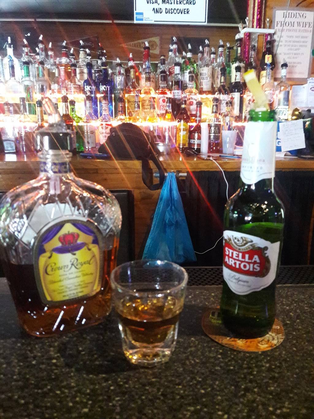 Showcase Bar | restaurant | 5015 Turney Rd, Garfield Heights, OH 44125, USA | 2168837469 OR +1 216-883-7469