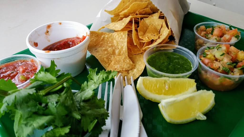 Rosas Cantina | restaurant | 28636 Old Town Front St #109, Temecula, CA 92590, USA | 9516952428 OR +1 951-695-2428