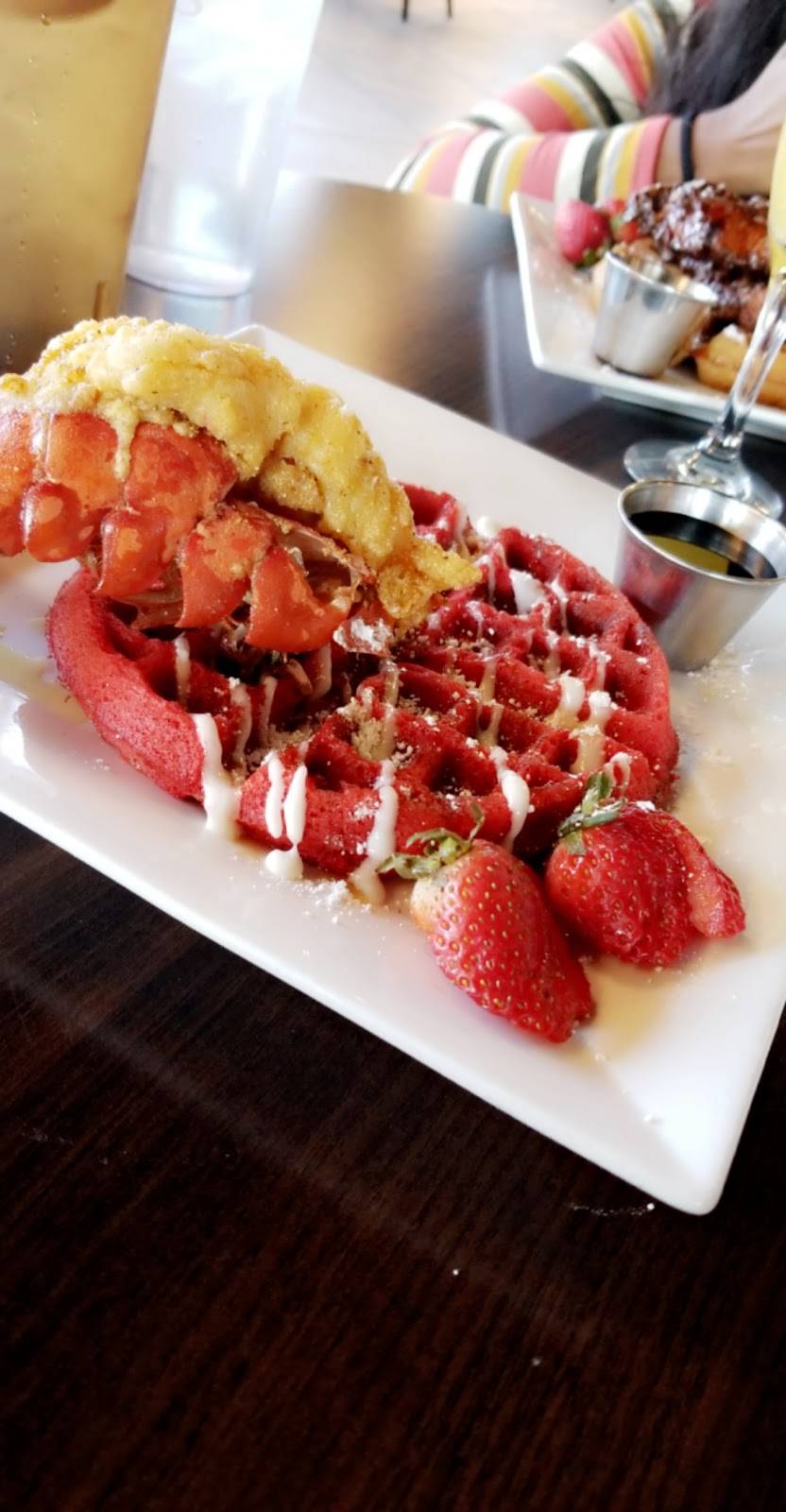 Luxe Restaurant & Lounge | restaurant | 709 E Market St #205, Greensboro, NC 27401, USA | 3366174041 OR +1 336-617-4041