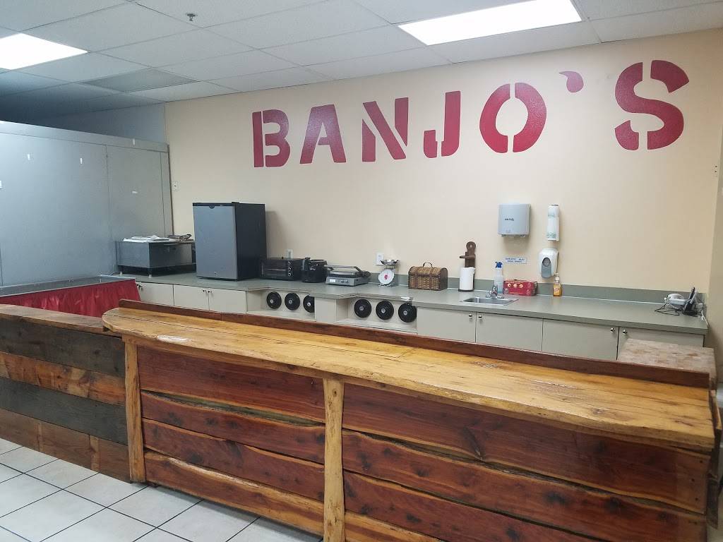Banjos BBQ Grill II on 7th | restaurant | 1821 E 7th Ave, Tampa, FL 33605, USA | 3345240466 OR +1 334-524-0466