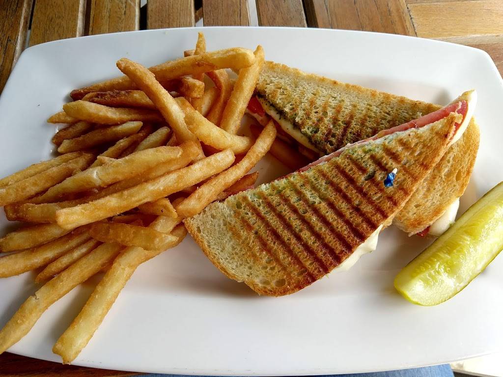 Coles | restaurant | 1104 Elmwood Ave, Buffalo, NY 14222, USA | 7168861449 OR +1 716-886-1449