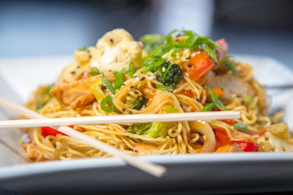 Clarkson Pump & Patio | restaurant | 1744 Lakeshore Rd W, Mississauga, ON L5J 4N8, Canada | 9058559354 OR +1 905-855-9354