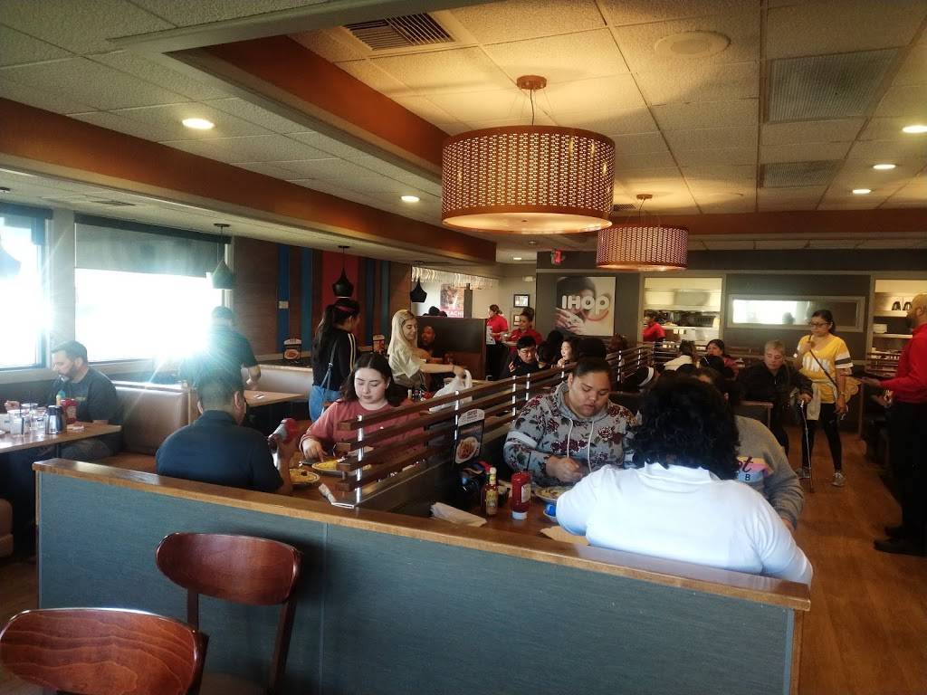 IHOP | restaurant | 2285 S Archibald Ave, Ontario, CA 91761, USA | 9099306760 OR +1 909-930-6760