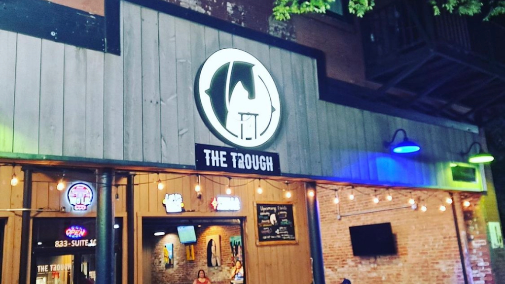The Trough Bar and Grill | restaurant | 833 Central Ave, Hot Springs, AR 71901, USA | 5017014390 OR +1 501-701-4390