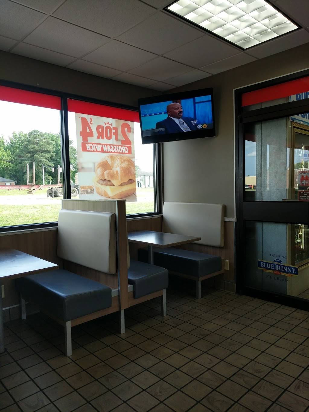 Burger King | restaurant | 20867 Woodpecker Rd, Petersburg, VA 23803, USA | 8045269269 OR +1 804-526-9269