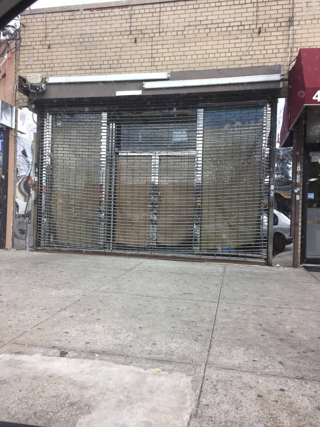 Throgs Neck Fried Chicken | restaurant | 4011 E Tremont Ave, Bronx, NY 10465, USA | 9297779190 OR +1 929-777-9190