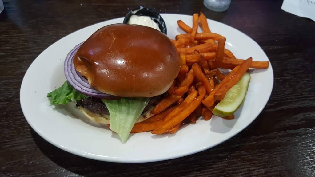 J J Muggs Stadium Grill | restaurant | 1203 Town Center Dr, Jupiter, FL 33458, USA | 5616309669 OR +1 561-630-9669