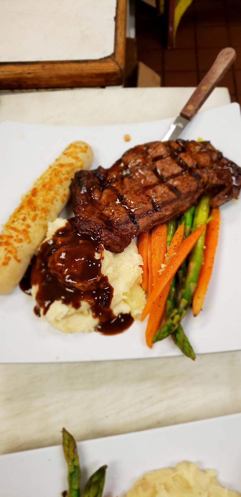 Pirates Bar & Grill | restaurant | 450 S Victoria Ave Oxnard, CA 93030, Oxnard, CA 93030, USA | 8059840046 OR +1 805-984-0046