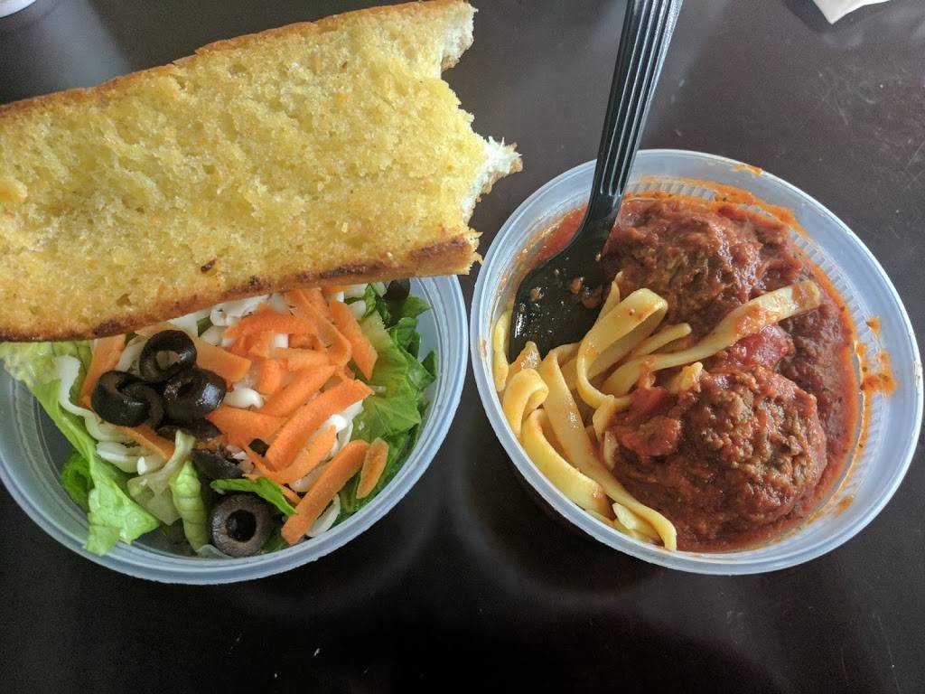 Uncle Ernies Pizza | restaurant | 9841 Topanga Canyon Blvd, Chatsworth, CA 91311, USA | 8187093663 OR +1 818-709-3663