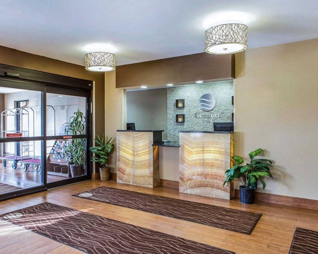 Comfort Inn | restaurant | 1520 Commerce Ln, Joliet, IL 60431, USA | 8157301111 OR +1 815-730-1111