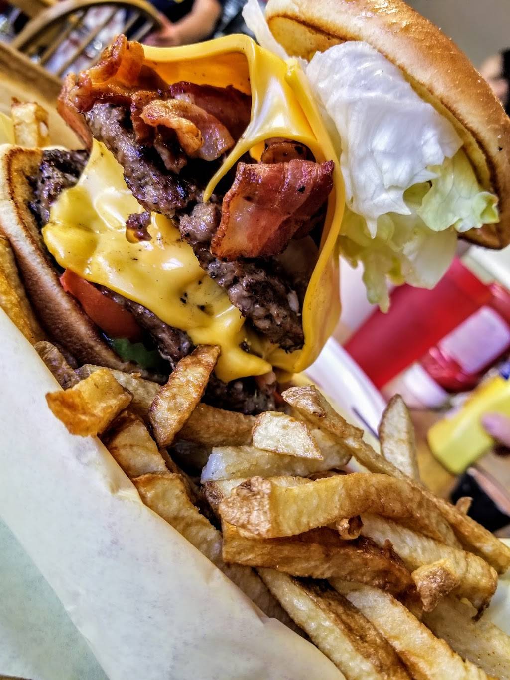 Cedar Glen Malt Shop | restaurant | 29125 Hook Creek Rd, Cedar Glen, CA 92321, USA | 9094851926 OR +1 909-485-1926