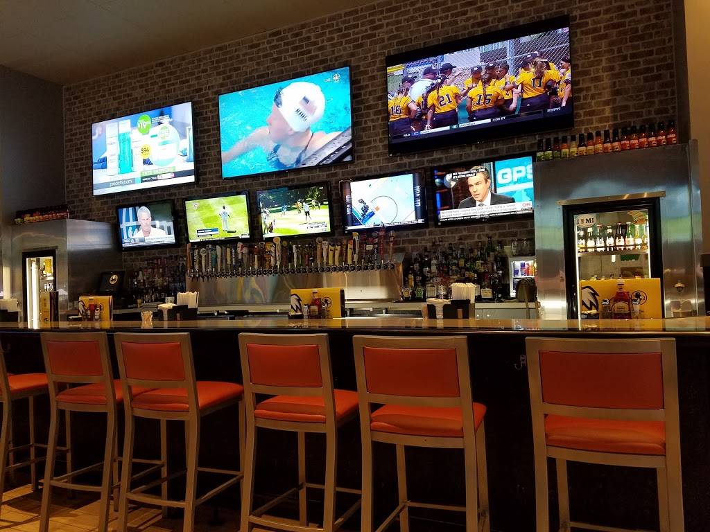 Buffalo Wild Wings | restaurant | 1766 N Telegraph Rd, Monroe, MI 48162, USA | 7342402999 OR +1 734-240-2999