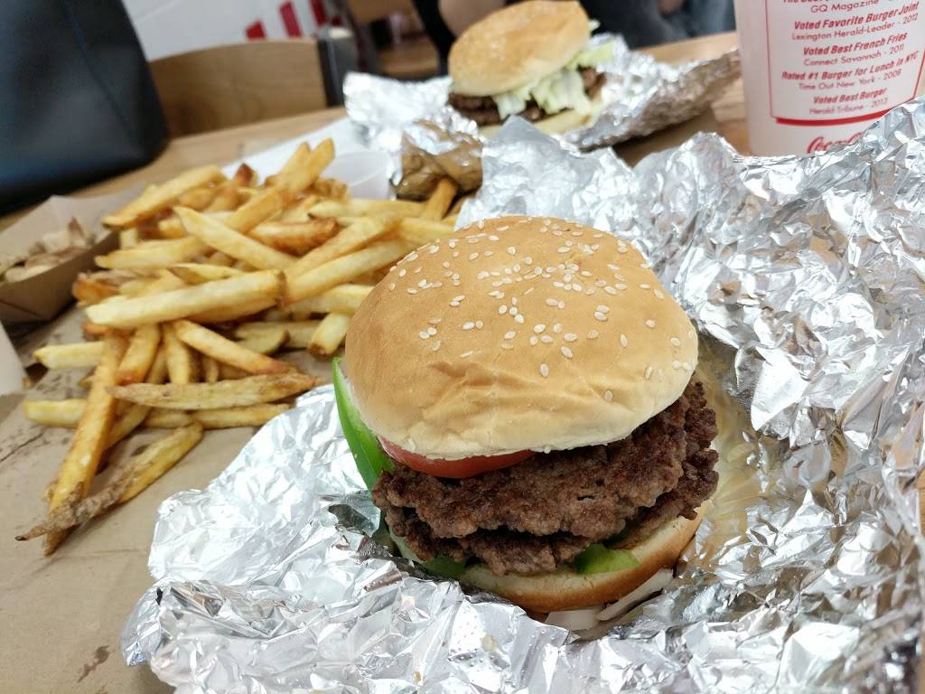 Five Guys | meal takeaway | 14421 Chantilly Crossing Ln, Chantilly, VA 20151, USA | 7038177718 OR +1 703-817-7718