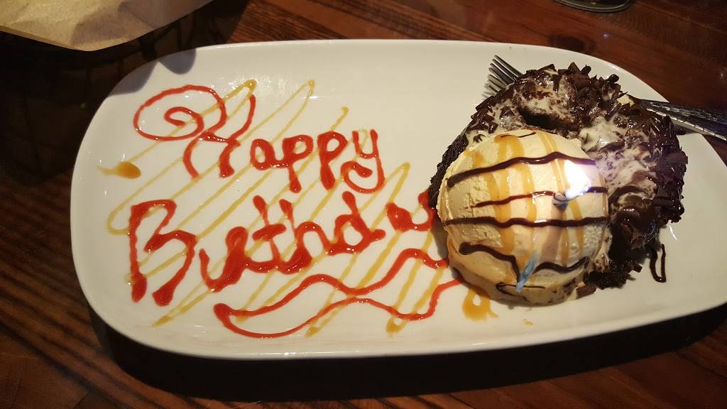 LongHorn Steakhouse | meal takeaway | 440 S Towne East Mall Drive, Wichita, KS 67207, USA | 3166188681 OR +1 316-618-8681