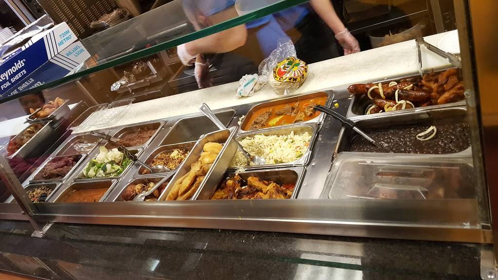 Taqueria Tapatio | restaurant | 82 Broadway, Somerville, MA 02145, USA | 6176254119 OR +1 617-625-4119