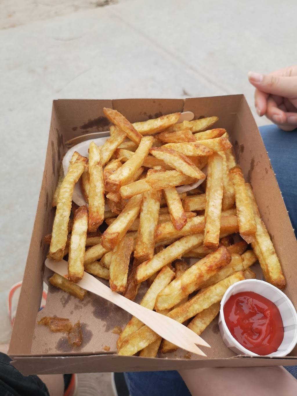 Gerrys Fast Food | restaurant | 1 Beach St, Southampton, ON N0H 2L0, Canada | 5197975665 OR +1 519-797-5665