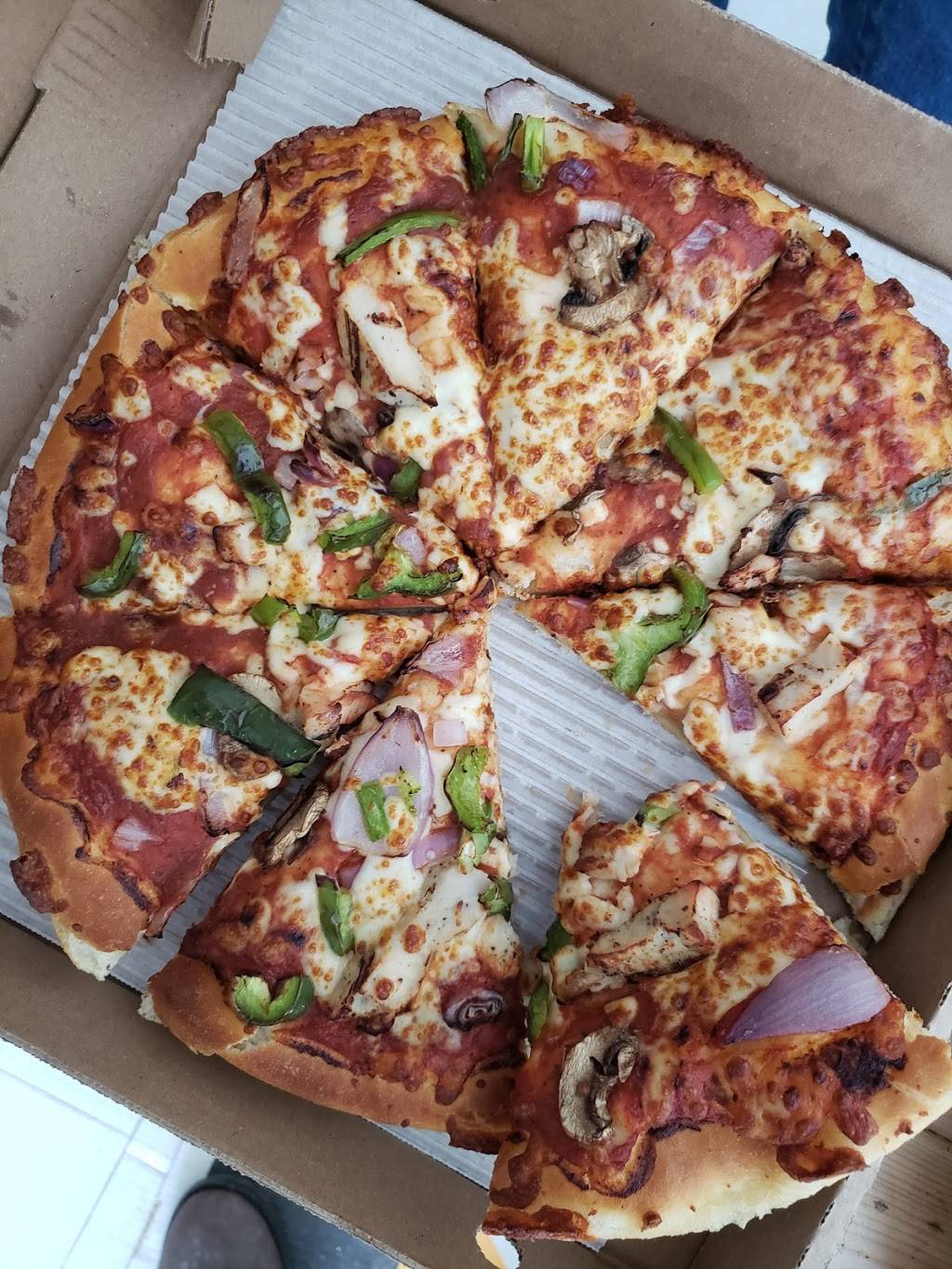 Pizza Hut | meal delivery | 130 Davis Dr, Newmarket, ON L3Y 2N1, Canada | 9058985331 OR +1 905-898-5331