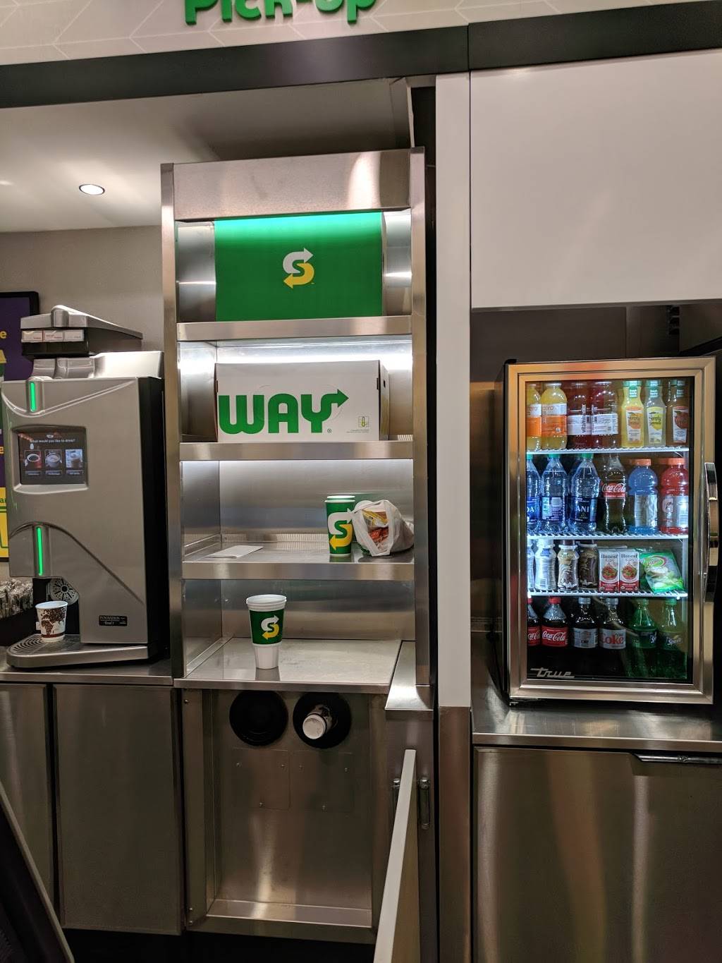 Subway Restaurants | restaurant | 446 N Cedar Bluff Rd, Knoxville, TN 37923, USA | 8656908185 OR +1 865-690-8185