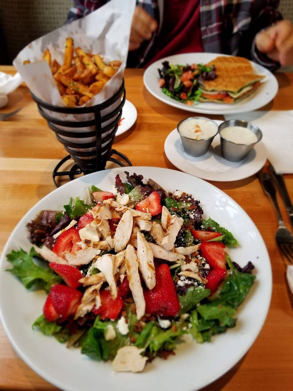 Hill Street Cafe La Cañada | restaurant | 1004 Foothill Blvd, La Cañada Flintridge, CA 91011, USA | 8189521019 OR +1 818-952-1019