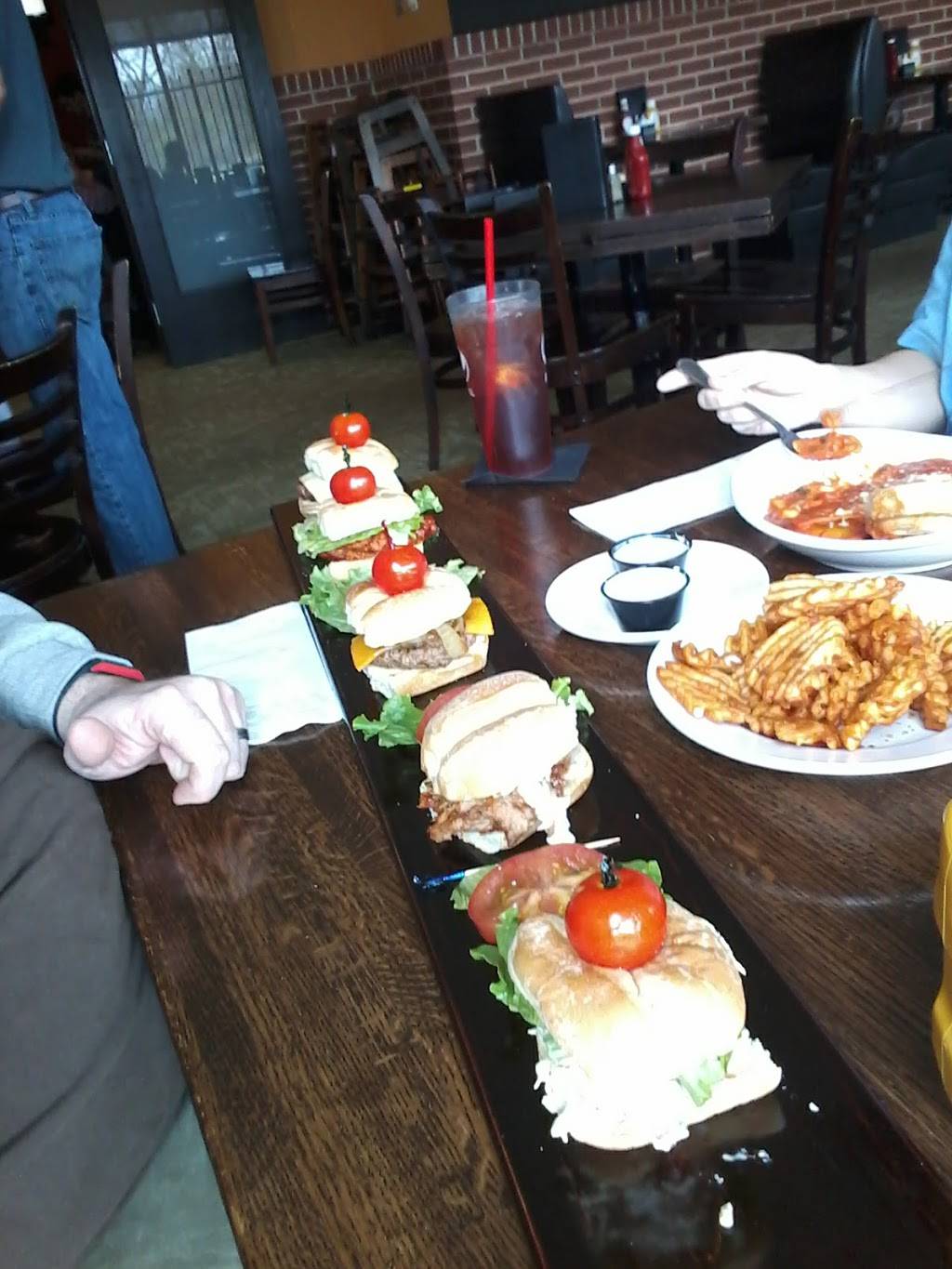 Wildwood Pub and Grill | restaurant | 17253 New College Ave, Wildwood, MO 63040, USA | 6362734300 OR +1 636-273-4300