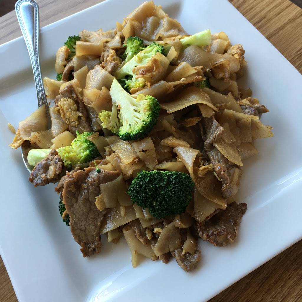 Yum Thai Bistro | restaurant | 1888 CA-1, Redondo Beach, CA 90277, USA | 3103161188 OR +1 310-316-1188