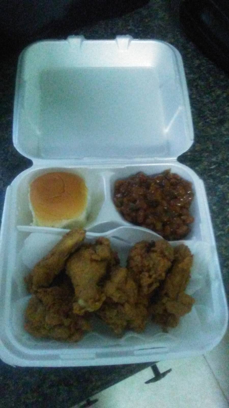 Golden Skillet | restaurant | 3923, 1228 W Washington St, Petersburg, VA 23803, USA | 8047324425 OR +1 804-732-4425