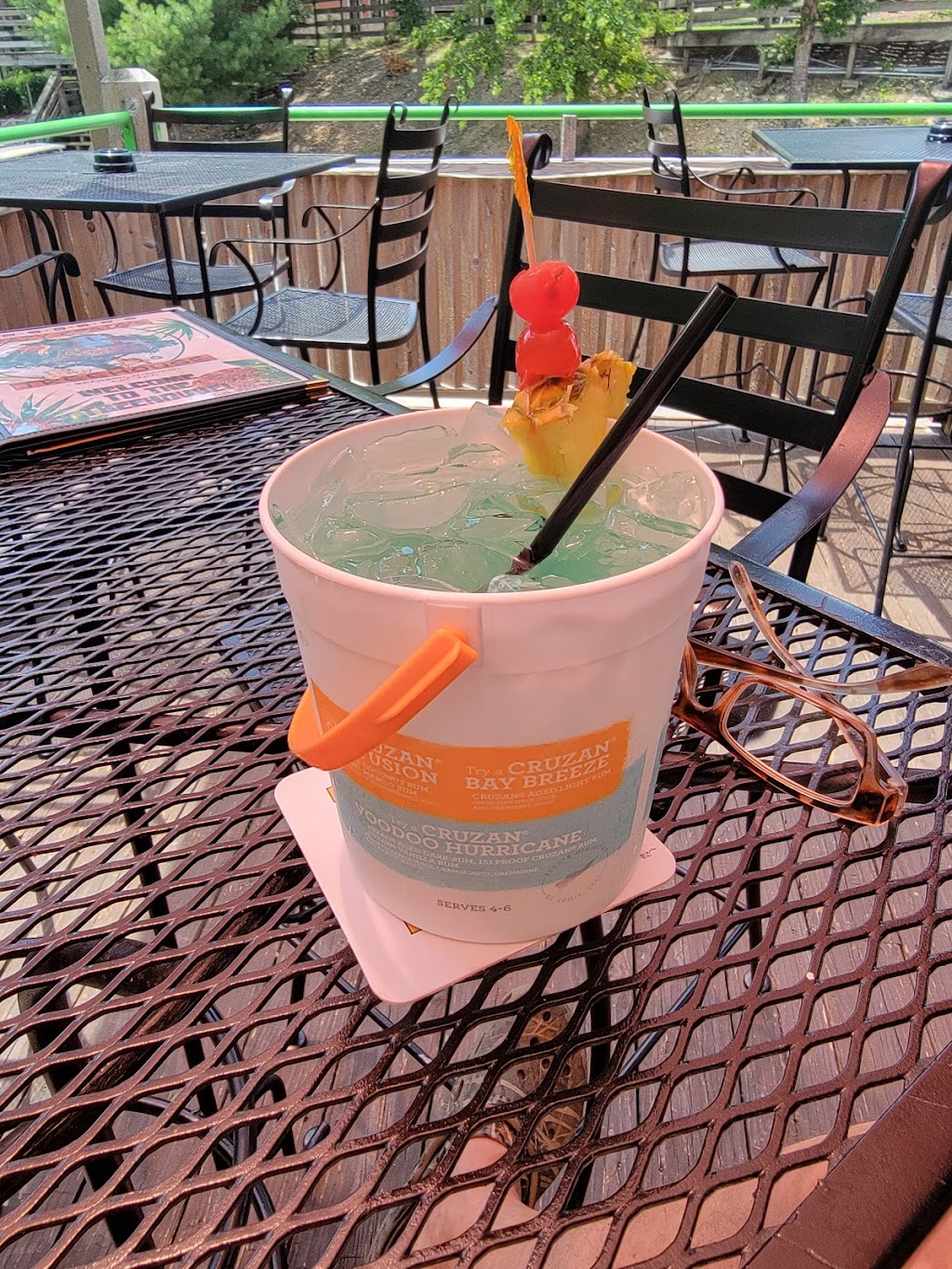 Crazy Craigs Treehouse | restaurant | 1924 76 Country Blvd, Branson, MO 65616, USA | 4173347003 OR +1 417-334-7003