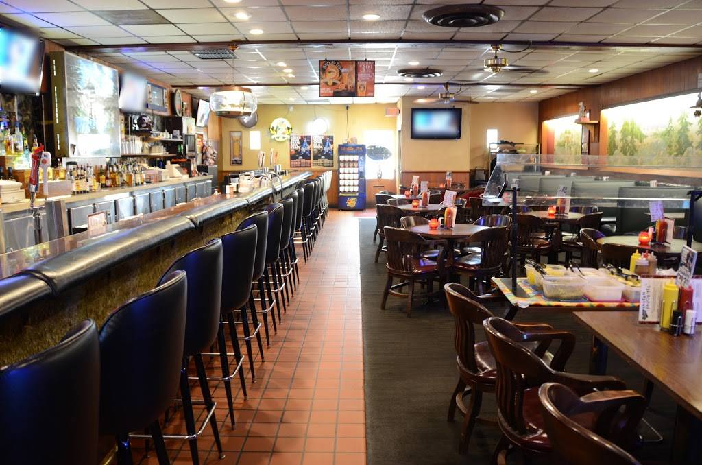 Hafners Tavern & Liquor Store | restaurant | 2805 Avenue of the Cities, Moline, IL 61265, USA | 3097628451 OR +1 309-762-8451