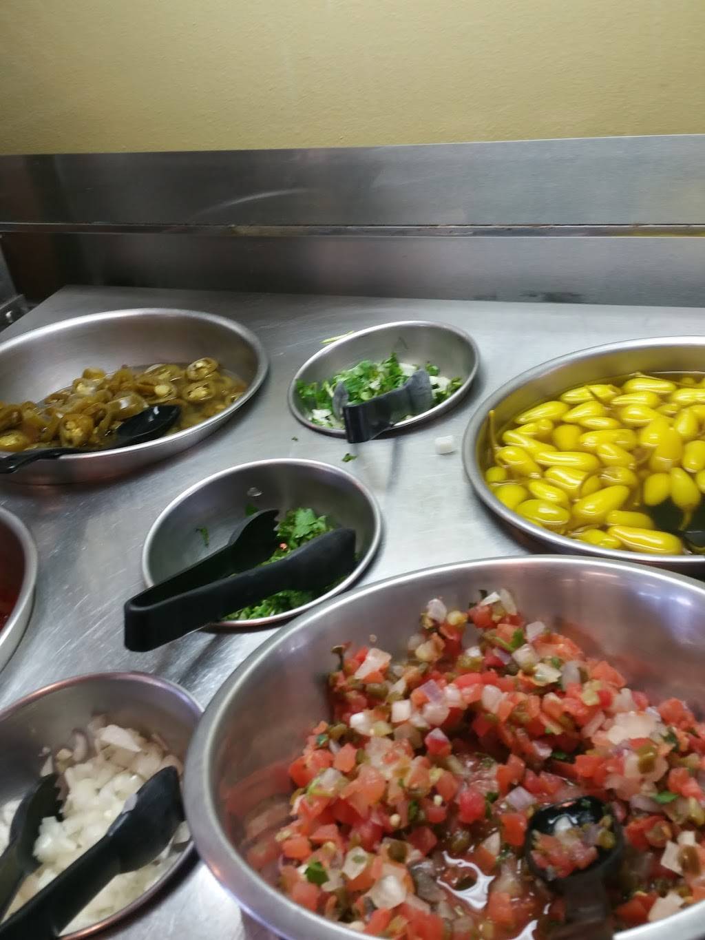 Carls Jr. | restaurant | 625 N H St, Lompoc, CA 93436, USA | 8057351016 OR +1 805-735-1016